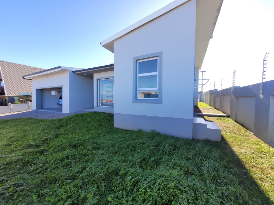 3 Bedroom Property for Sale in Aston Bay Eastern Cape